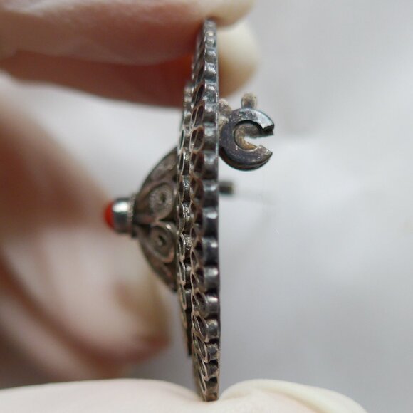 Sterling Silver Pin with Coral - Picture 5 of 9